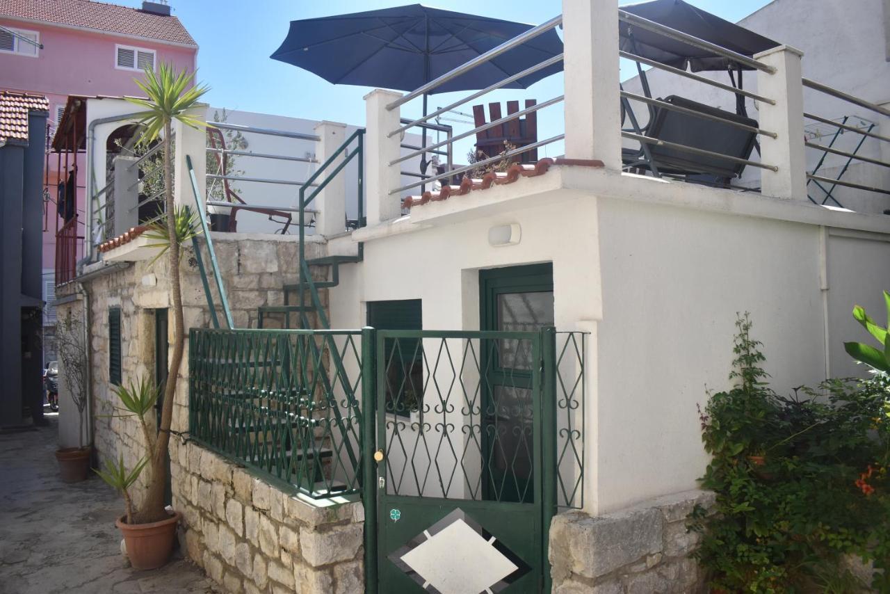 Twin Love Apartment سبليت المظهر الخارجي الصورة